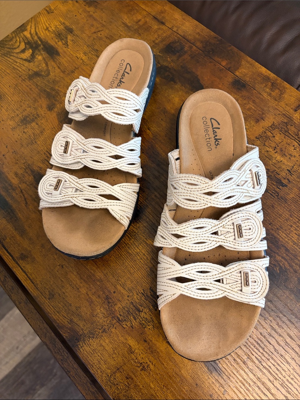 Clarks White Braided Triple-Strap Slide Sandals EUC 8.5M